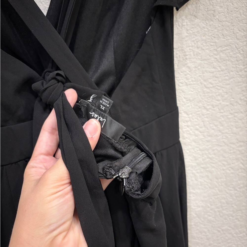 NWOT Lulus Charming Success Black Tiered Lace-Up Backless Maxi Dress - Picture 6 of 9